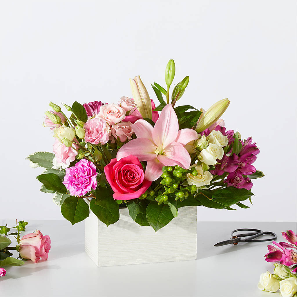 Sweetberry Box – A Florist Original – The Total Event Li Inc, Bethpage NY