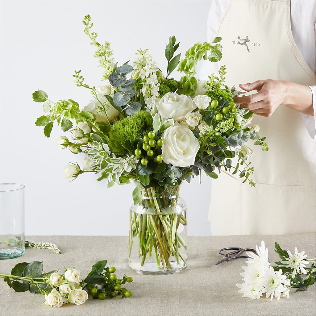 Irish Garden - A Florist Original – The Total Event Li Inc, Bethpage NY