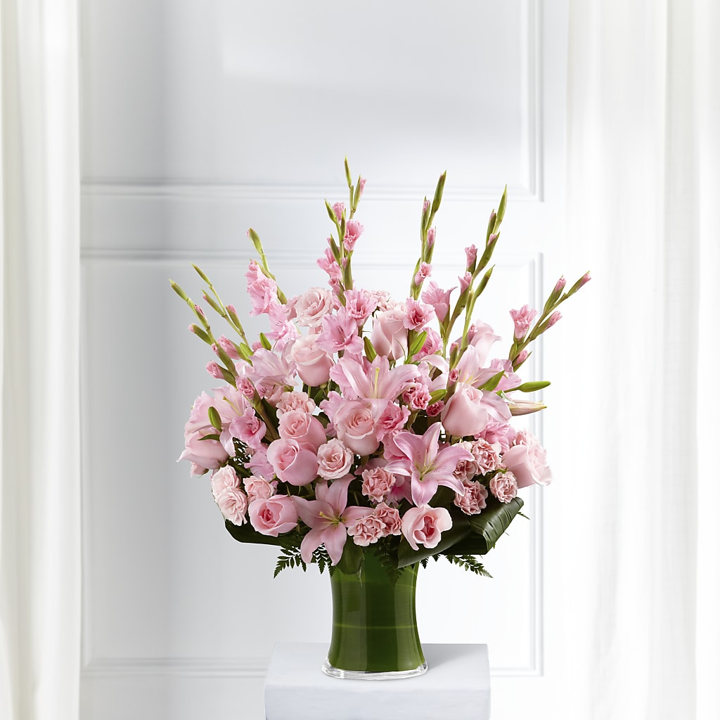 Lovely Tribute Bouquet – The Total Event Li Inc, Bethpage NY