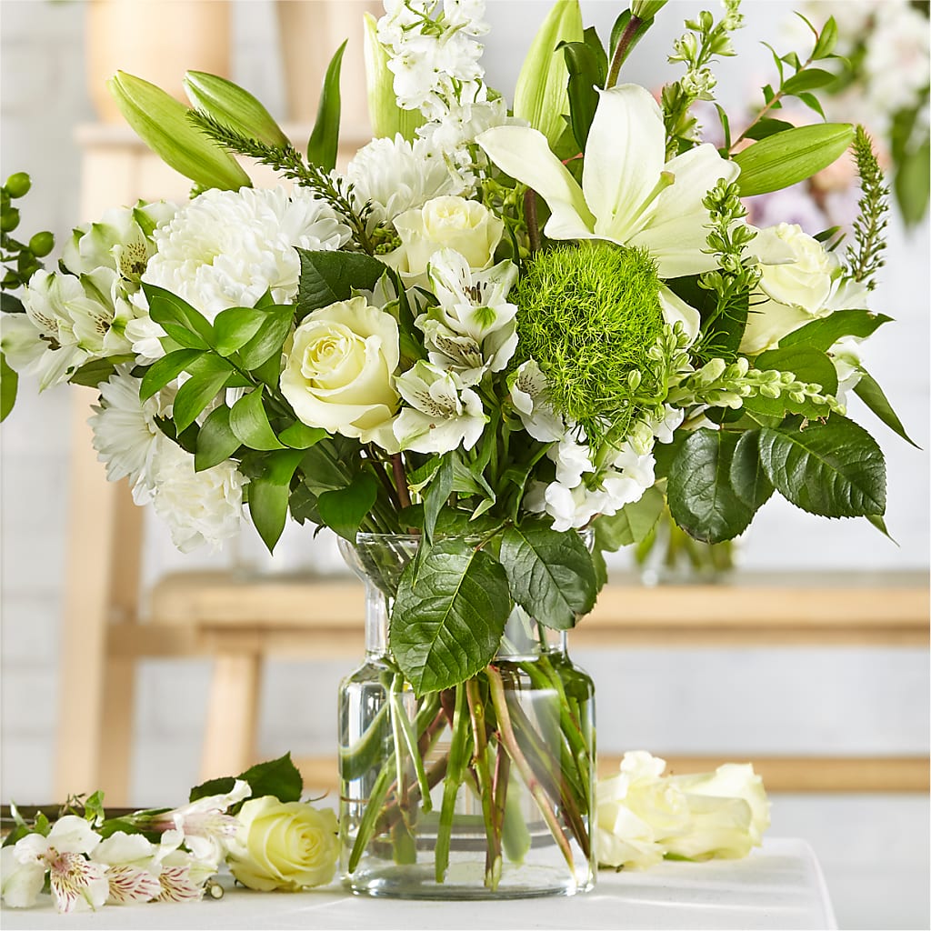 Classic Ivory – A Florist Original – The Total Event Li Inc, Bethpage NY