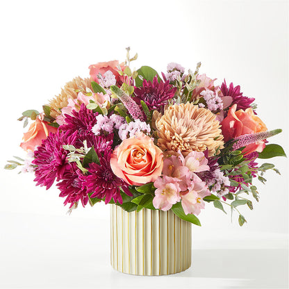 Berry Cobbler Bouquet with Ivory Vase –  The Total Event Li Inc, Bethpage NY