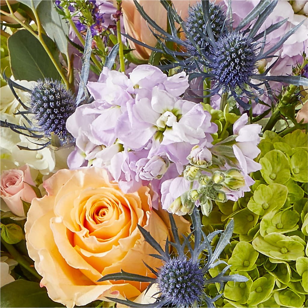 Porch Swing Bouquet –  The Total Event Li Inc, Bethpage NY