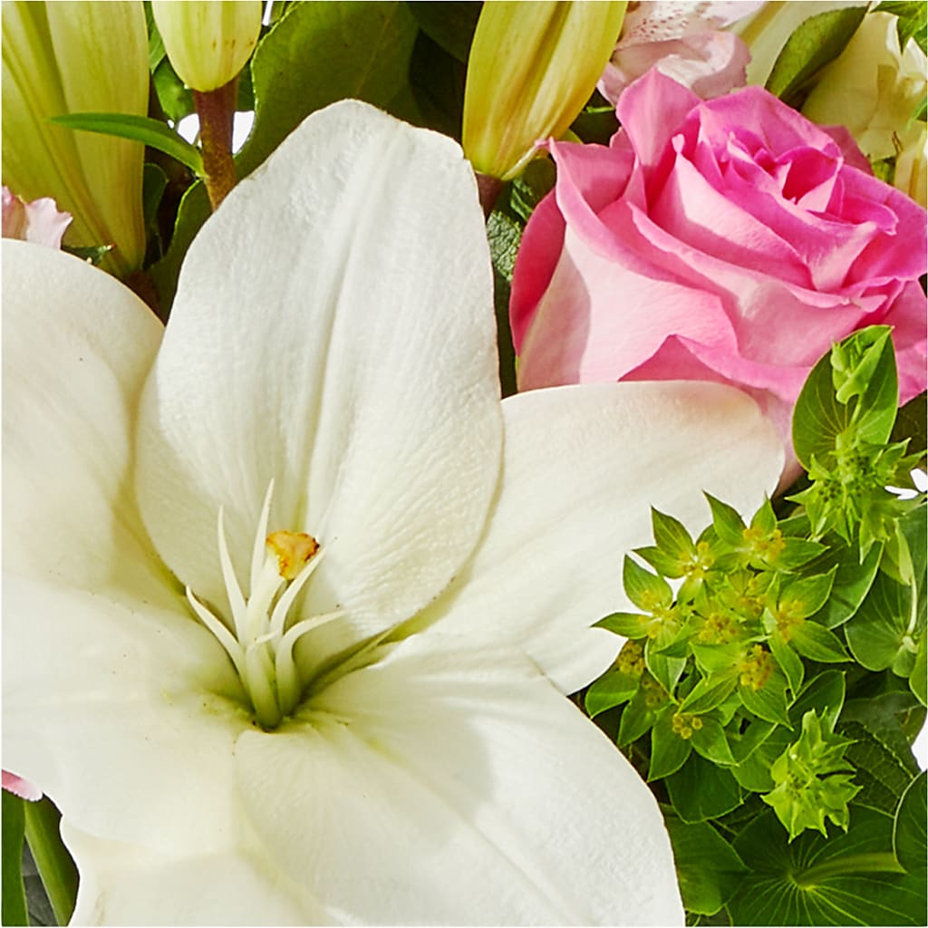 Fondly Bouquet –  The Total Event Li Inc, Bethpage NY